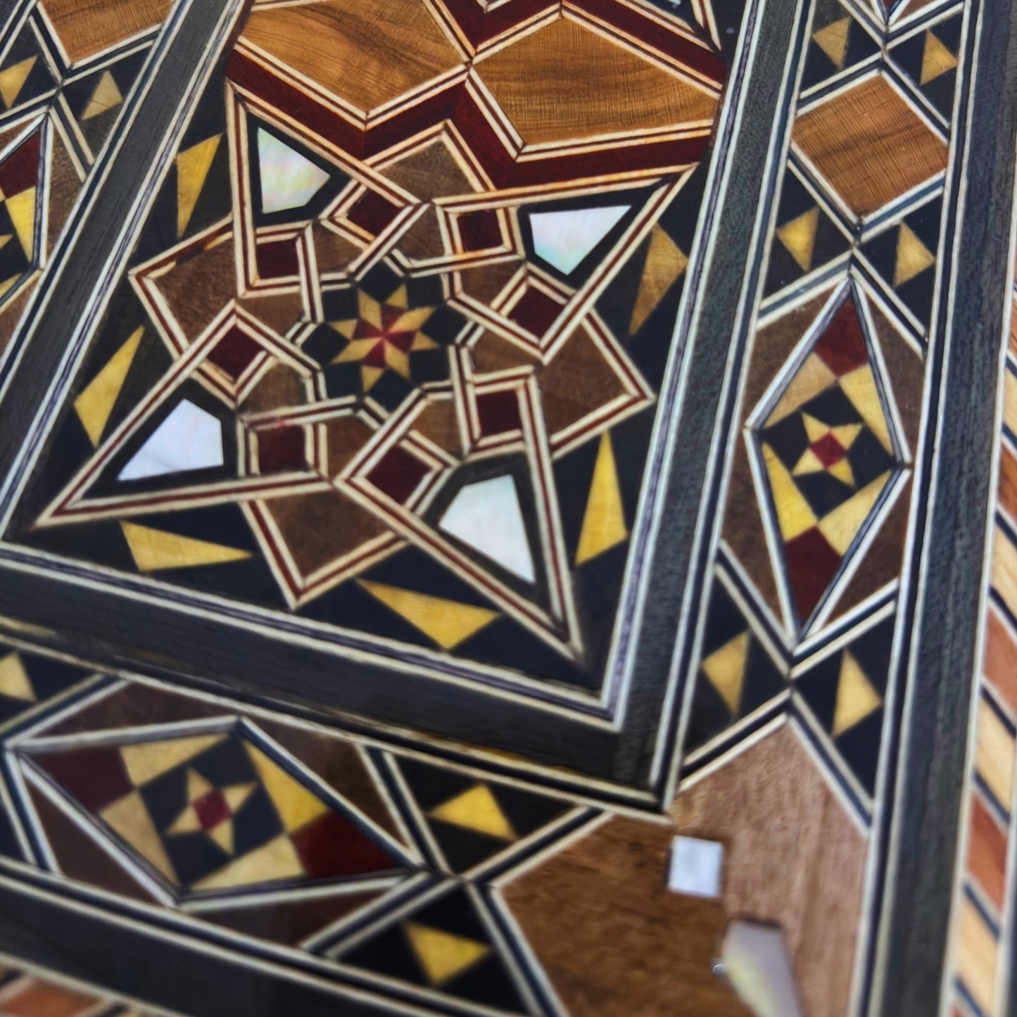 Damascene Mosaic Handbag with Mother of Pearl Inlay – Handcrafted Oriental Elegance