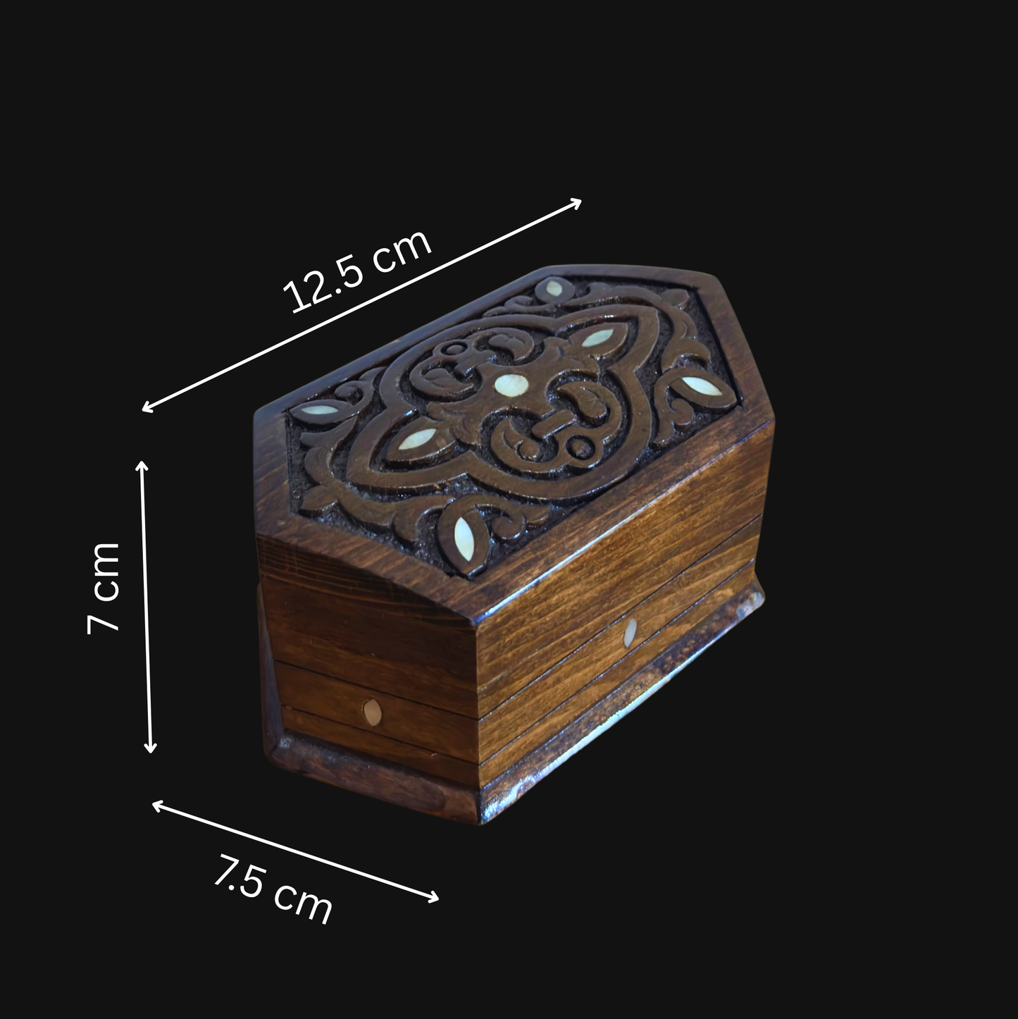Artisanal Hand-Carved Beechwood Box with Mother of Pearl & Velvet Lining – Timeless Oriental Design