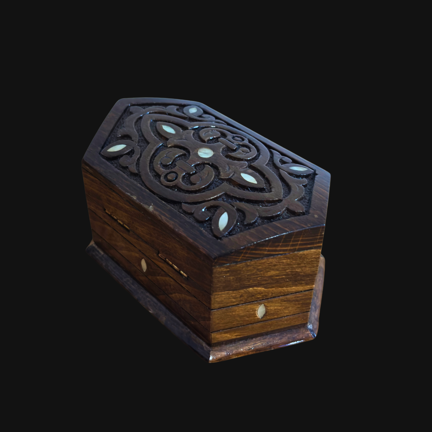 Artisanal Hand-Carved Beechwood Box with Mother of Pearl & Velvet Lining – Timeless Oriental Design