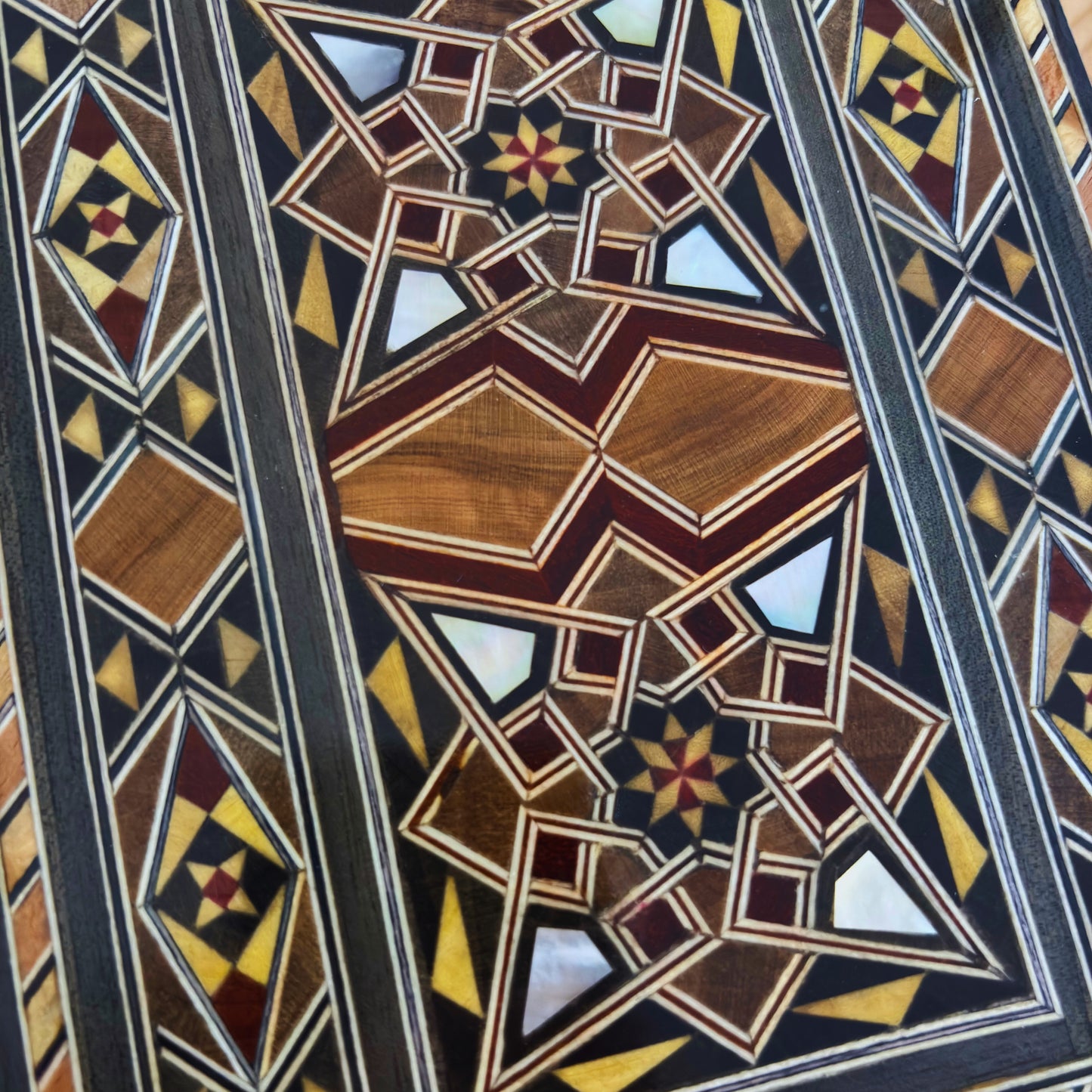 Damascene Mosaic Handbag with Mother of Pearl Inlay – Handcrafted Oriental Elegance