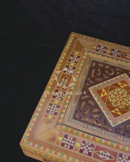 Damasceense Sieradenkist – Fluweelgevoerde Elegantie